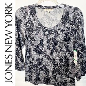 Jones New York Grey Floral Knot Top. Never worn. Size Large